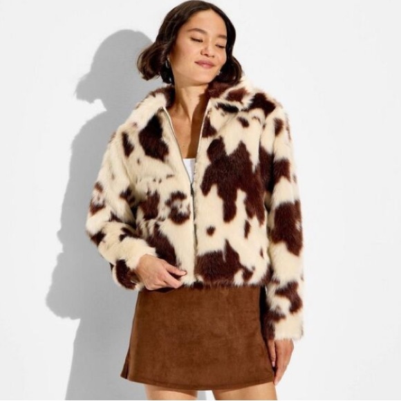 Jackets & Blazers - Chic Faux Fur Teddy Jacket in Cream and Brown